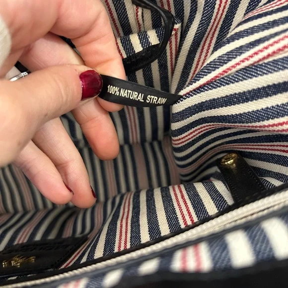 Straw Purse - Picture 5 of 6